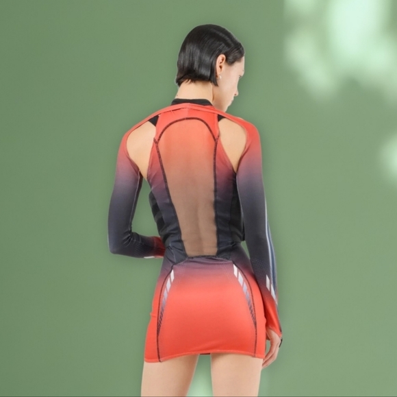 Namilia Corset Dress With Detachable Sleeves - Picture 4 of 5